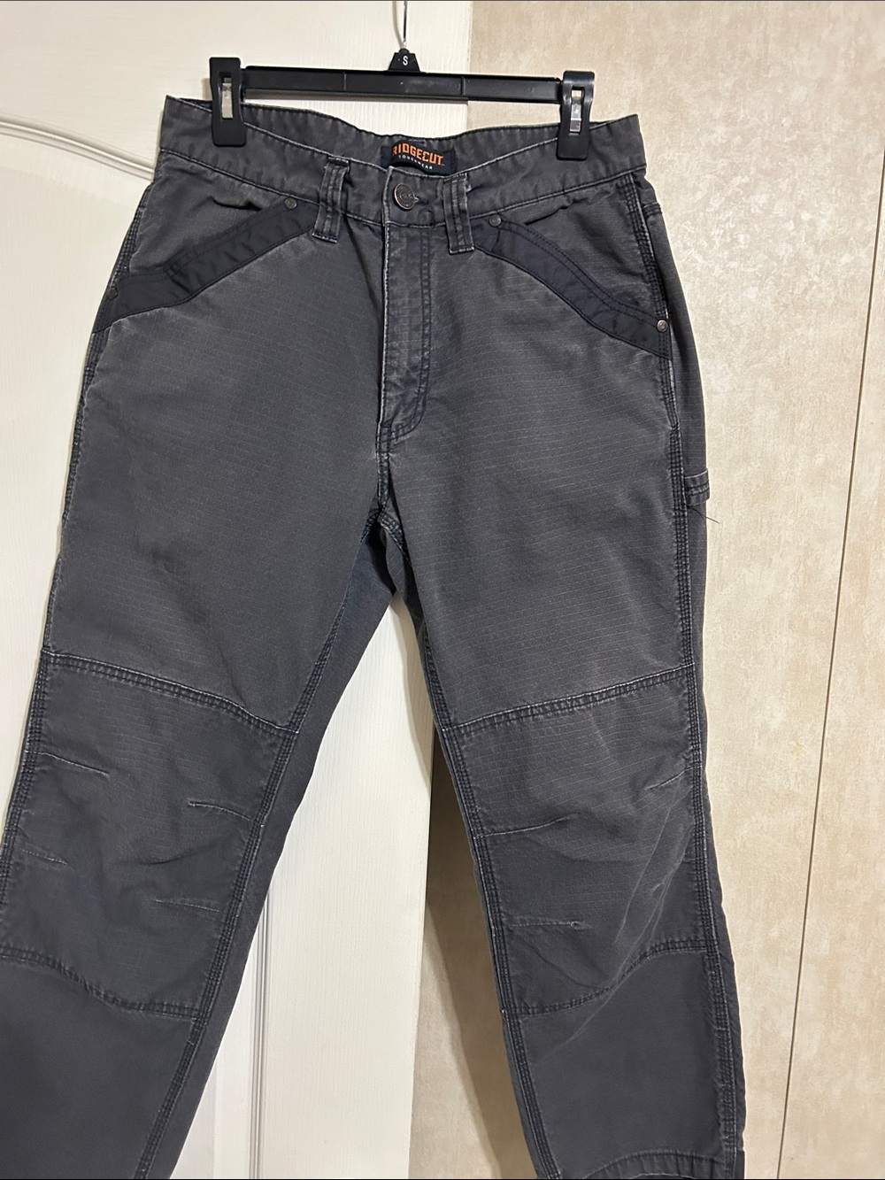 Work-Ready Men's Charcoal Cargo Pants - Undercut